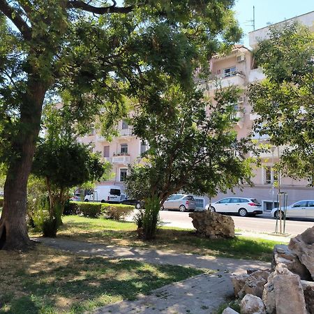 Lukas Apartament Vollga Durrës Eksteriør bilde