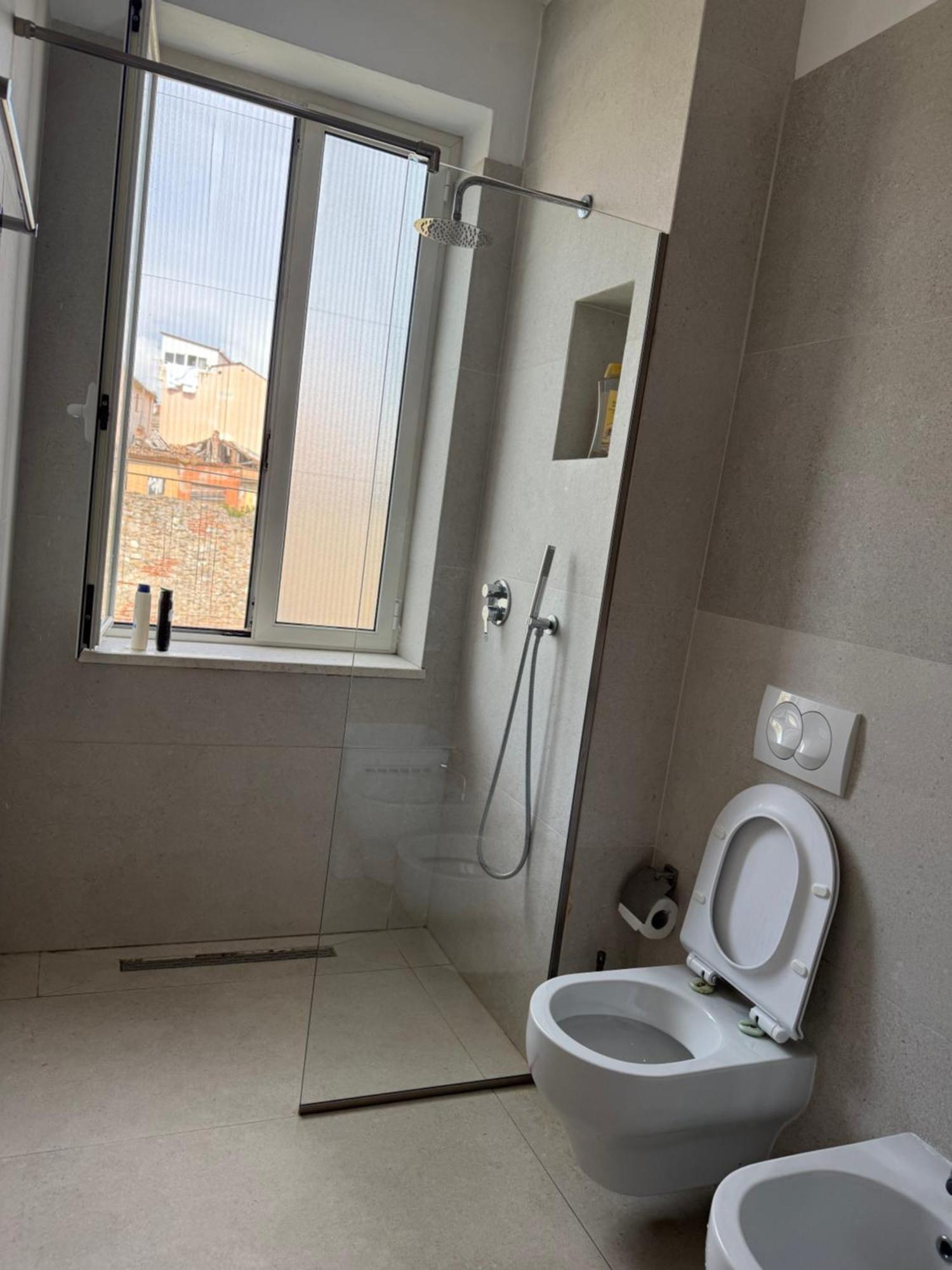 Lukas Apartament Vollga Durrës Eksteriør bilde